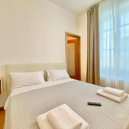 I Portici Del Centro 3* كومو